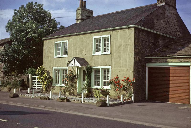 Anvil House 1973 - a.jpg - Exterior of Anvil House in 1973